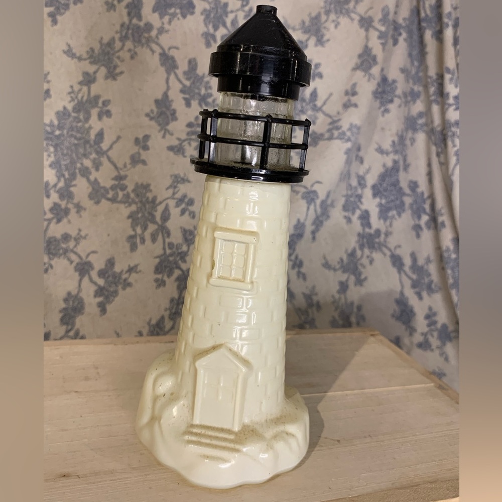 VTG Old Spice Lighthouse Decanter After Shave Lotion Limited Edition EMPTY